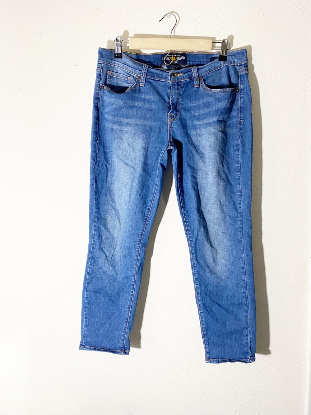 Lucky Brand Charlie Capri Blue Stretch Denim Jeans 12/31